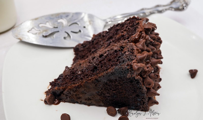 Southern chocolate cake