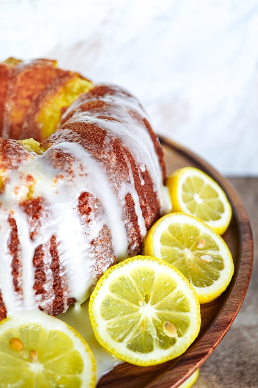 Mini Lemon Drop Cakes {Topped With a Lemon Glaze!}