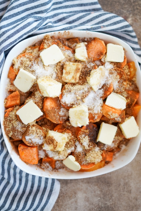 Old Fashioned Candied Sweet Potatoes with Marshmallows